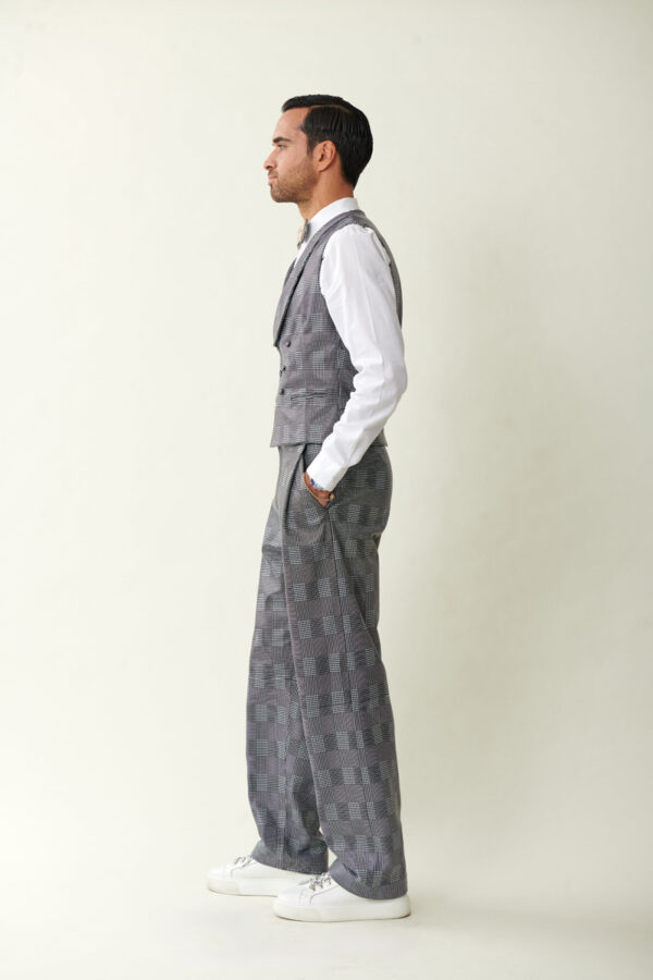 Hugo Waistcoat Suit - Image 4